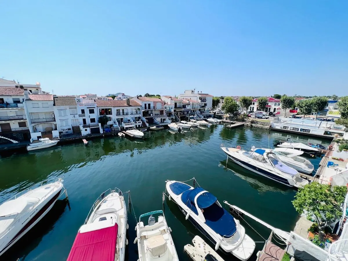 P.Banuls 11 Apartment Empuriabrava